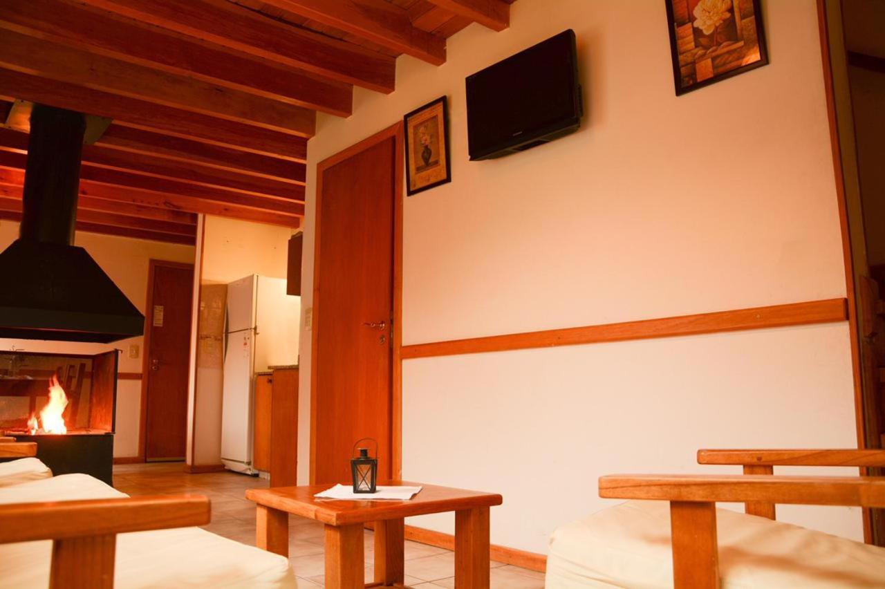 Apart Hotel Del Pellin San Martín de los Andes Dış mekan fotoğraf